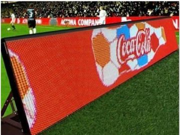 Écran mené extérieur du stade P10, annonçant l'installation facile menée d'écran de visualisation