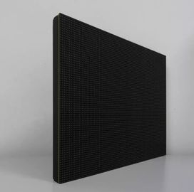 Panneaux de mur visuels d'intérieur de P2.5 LED 96*72 de 1R1G1B 14 - 16 de bit résolution de la gamme de gris