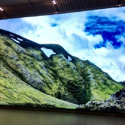 Affichage à LED polychrome d'intérieur de la vidéo P7.62 De médias avec la taille de module de 244*244mm
