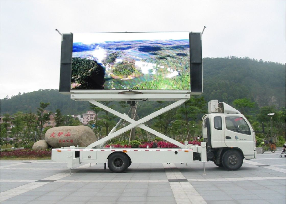 Contrôle de luminosité mobile extérieur de niveaux de l'affichage à LED de la remorque P6 de grande taille 100